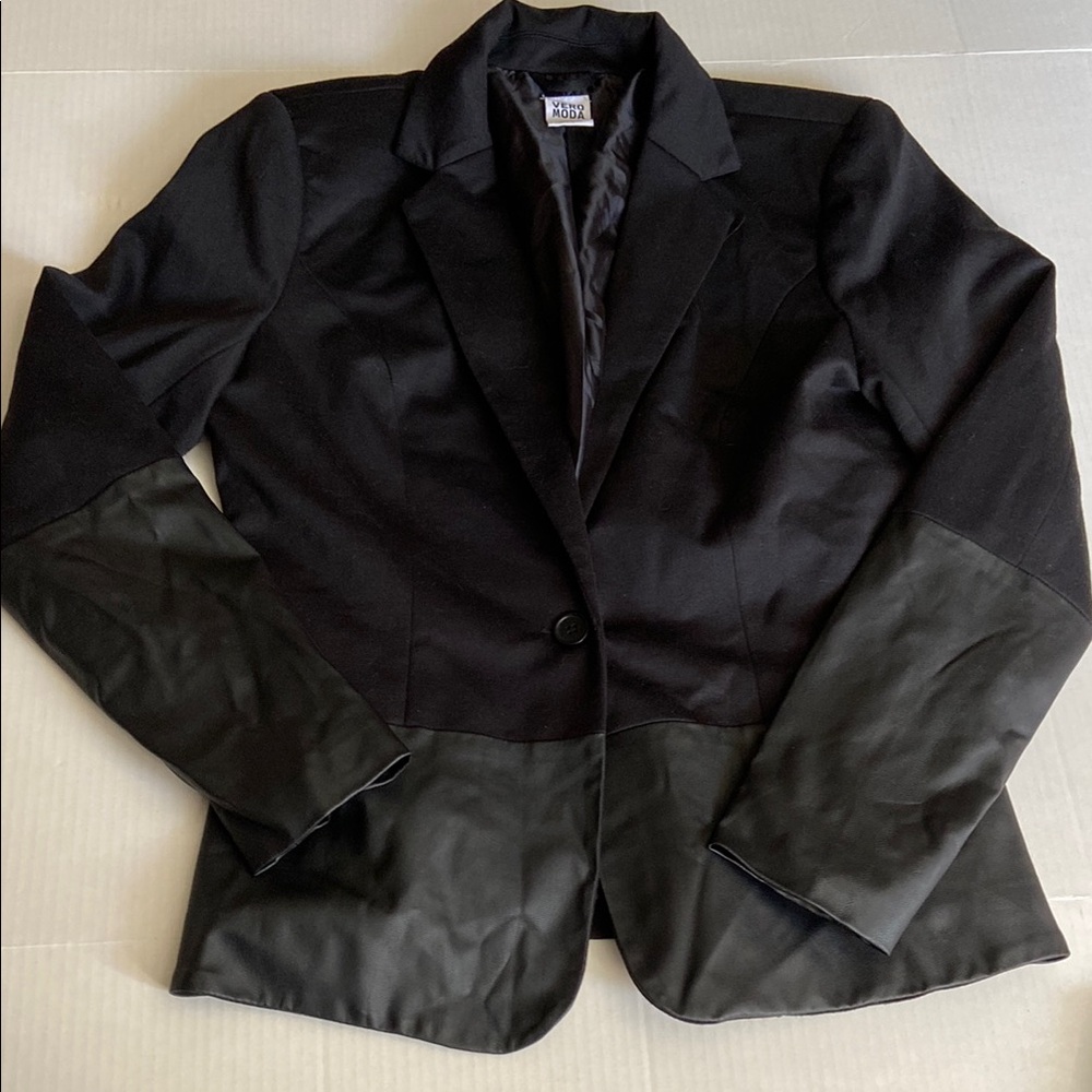 Vera Moda  Blazer with Faux Leather Accents